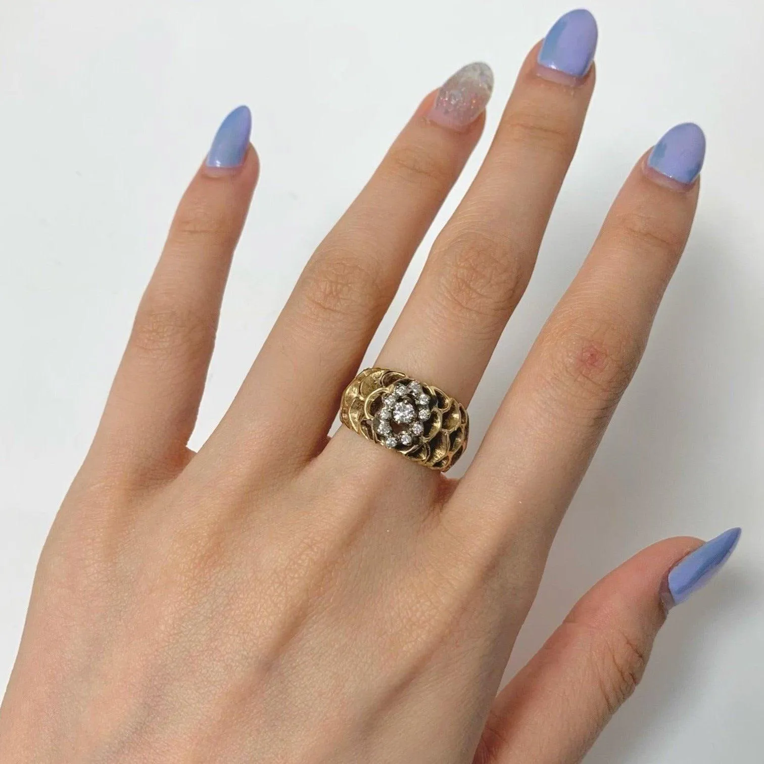 14K Yellow Gold and Flower Diamond Ring 0.25cts