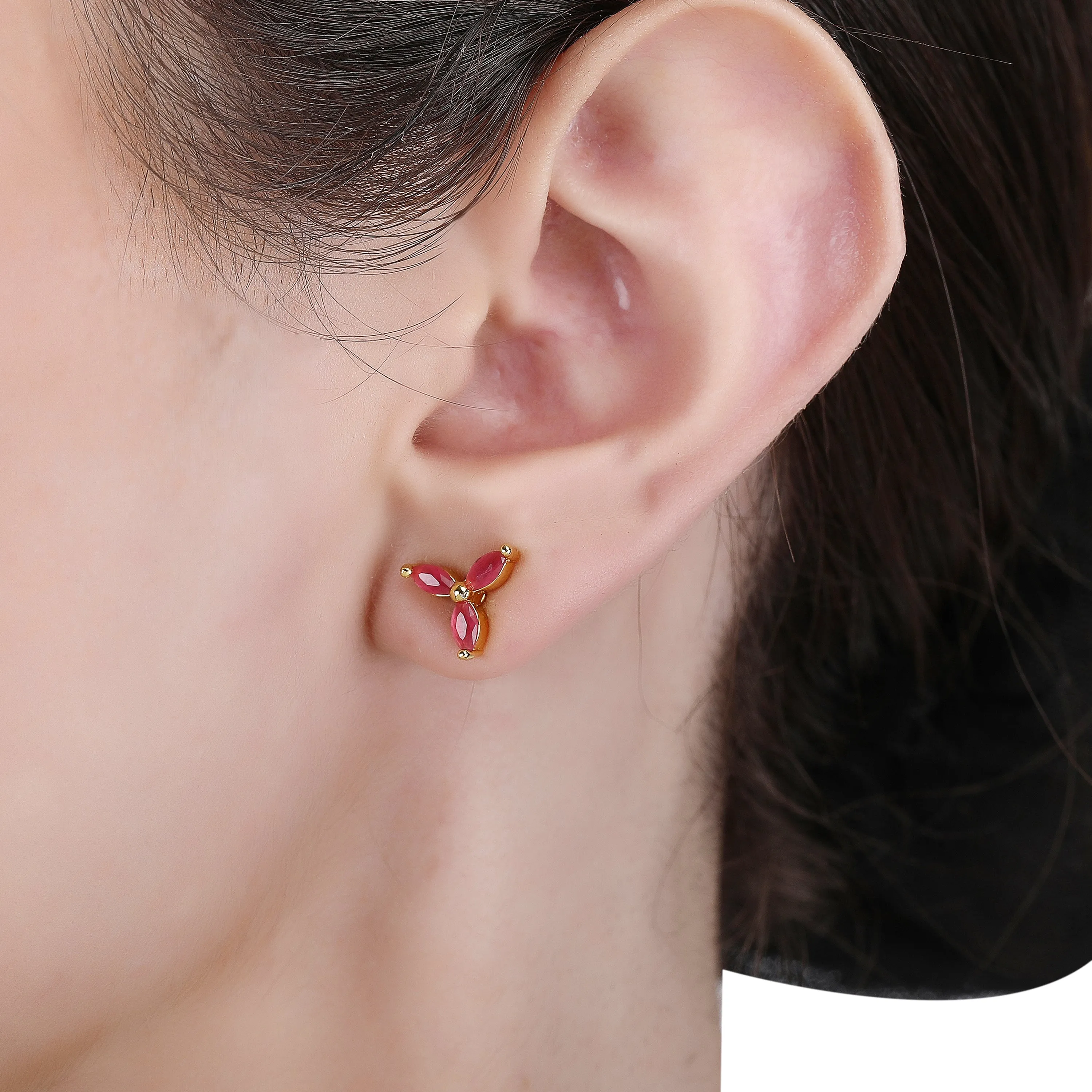 Ashmita Zircon Pendant Set