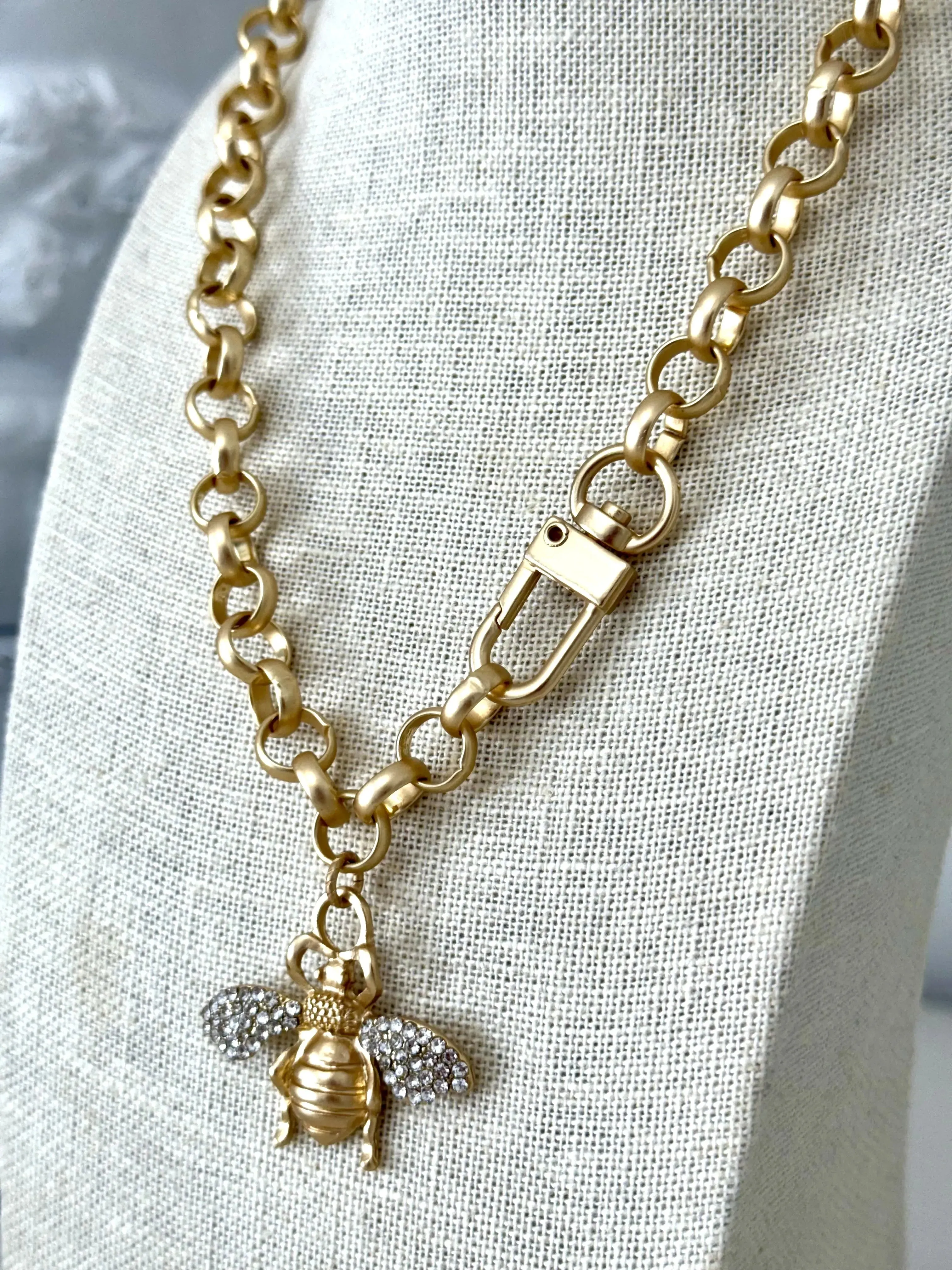 Barberini Bee Necklace - Gold