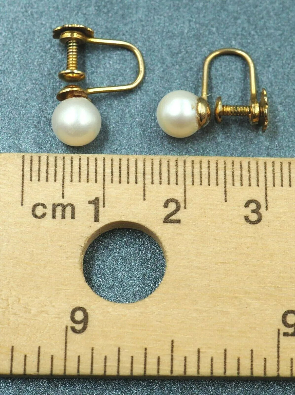 Cultured Pearl 9ct Yellow Gold Vintage Screw Back Earrings