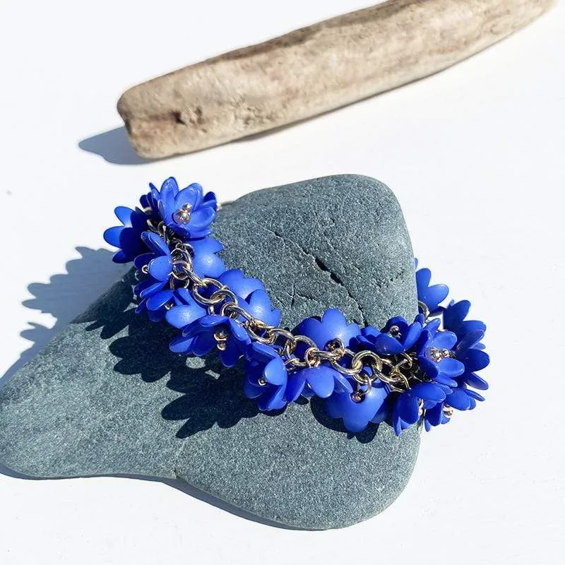 Dainty Flower Petal Charm Bracelet