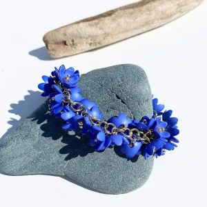 Dainty Flower Petal Charm Bracelet
