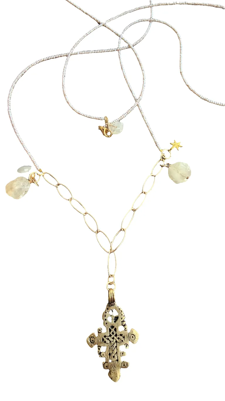 Long ethnic Necklace - Pearls and Citrine