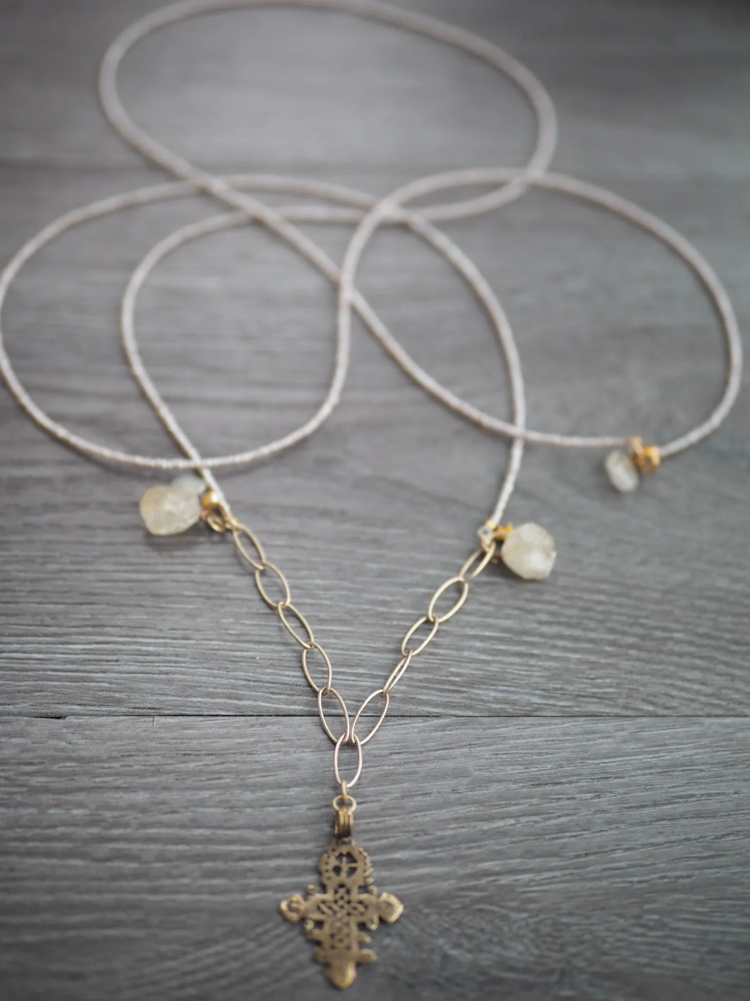 Long ethnic Necklace - Pearls and Citrine