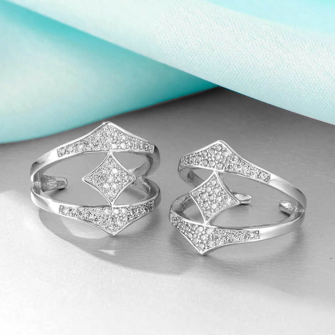 Newly Wed Silver Adjustable 925 Silver Toe Ring