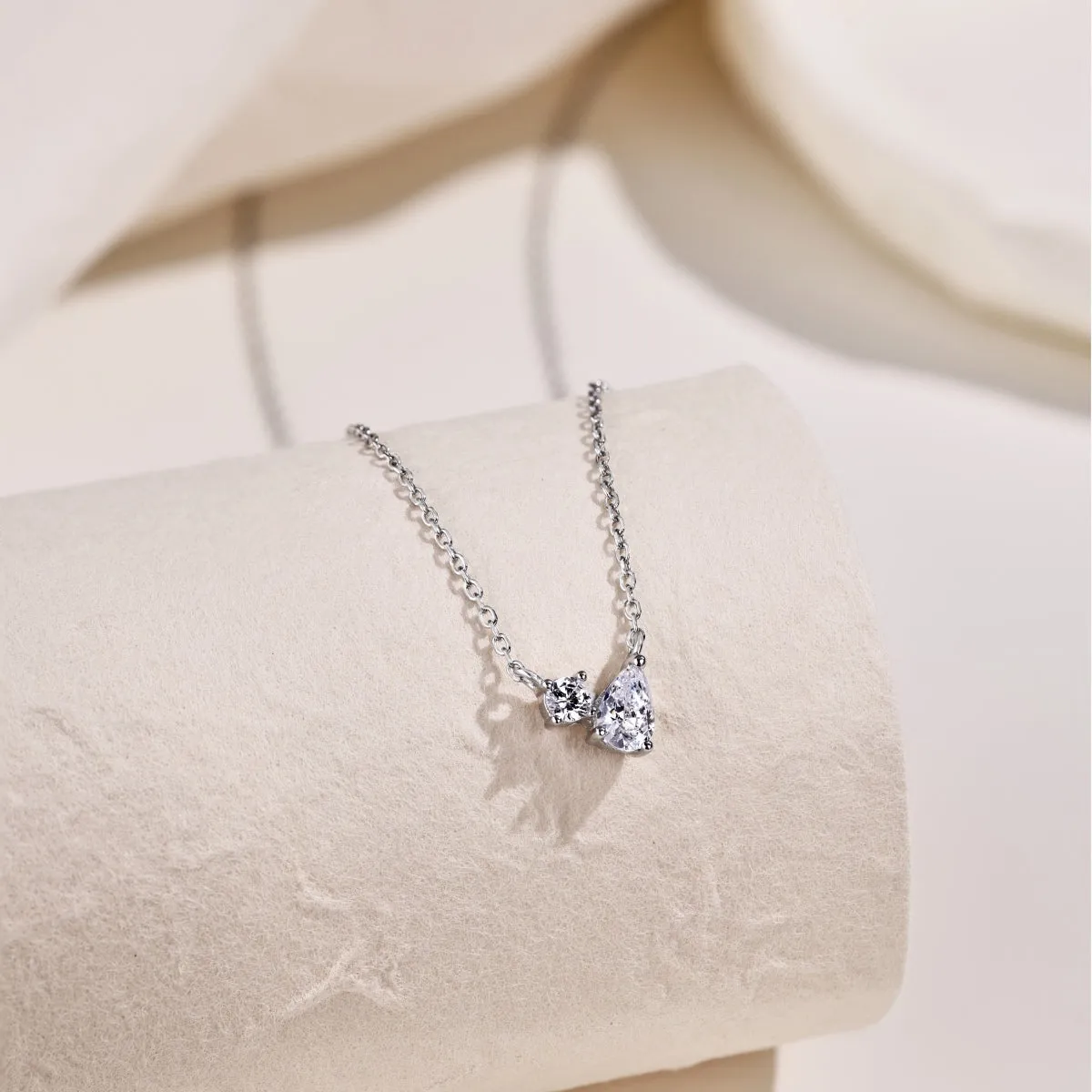 Petite Pear & Round Cut Toi Et Moi Pendant Necklace