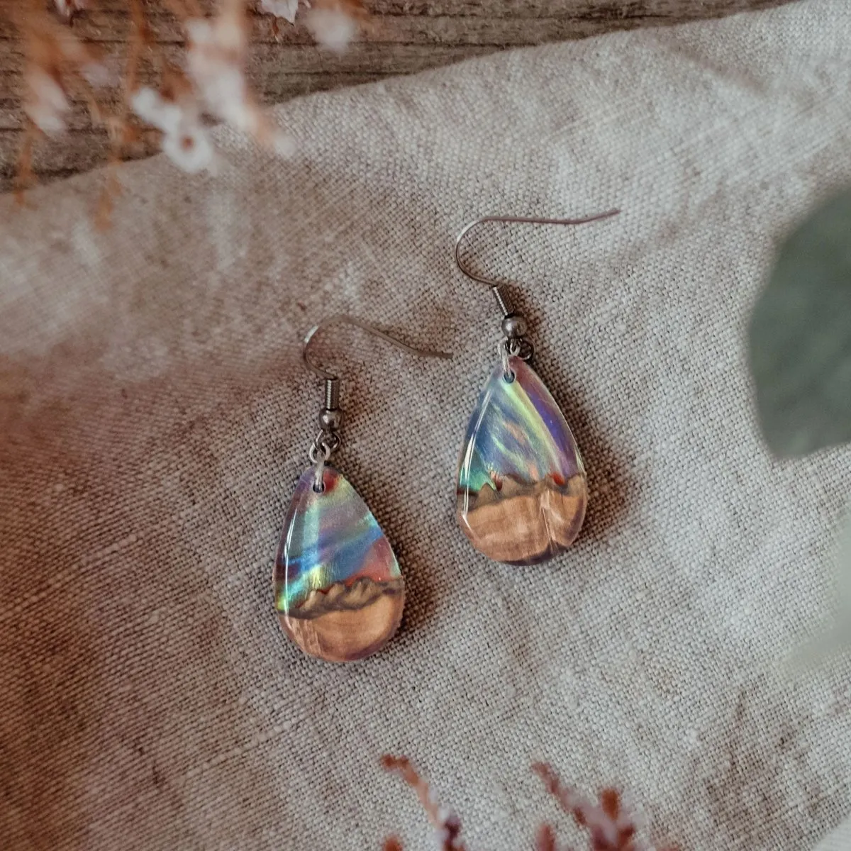 Red Sea | opal earrings [raindrop]