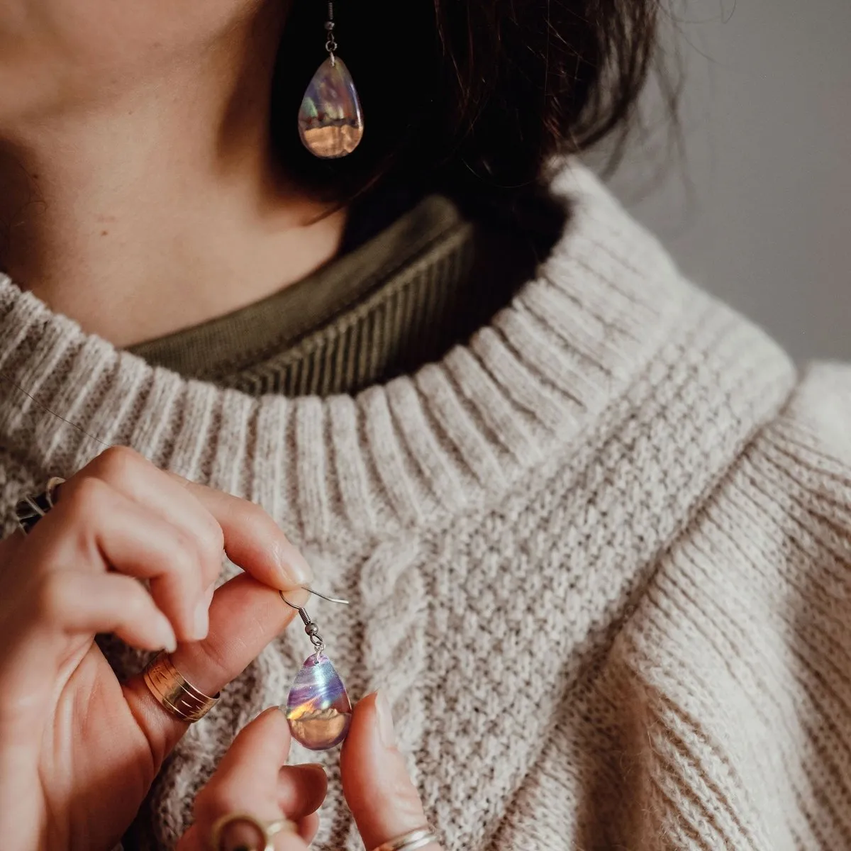 Red Sea | opal earrings [raindrop]