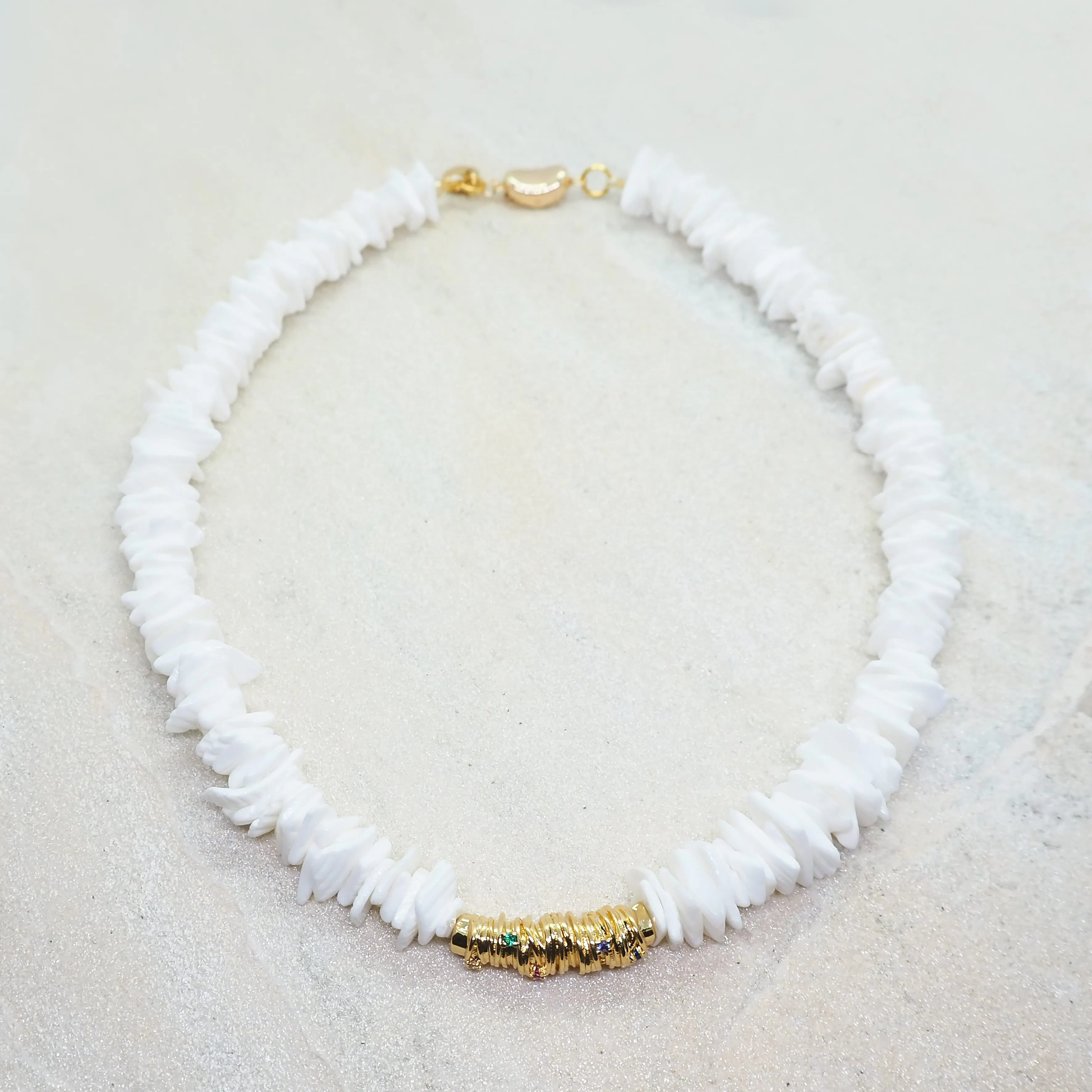 SHELLY NECKLACE