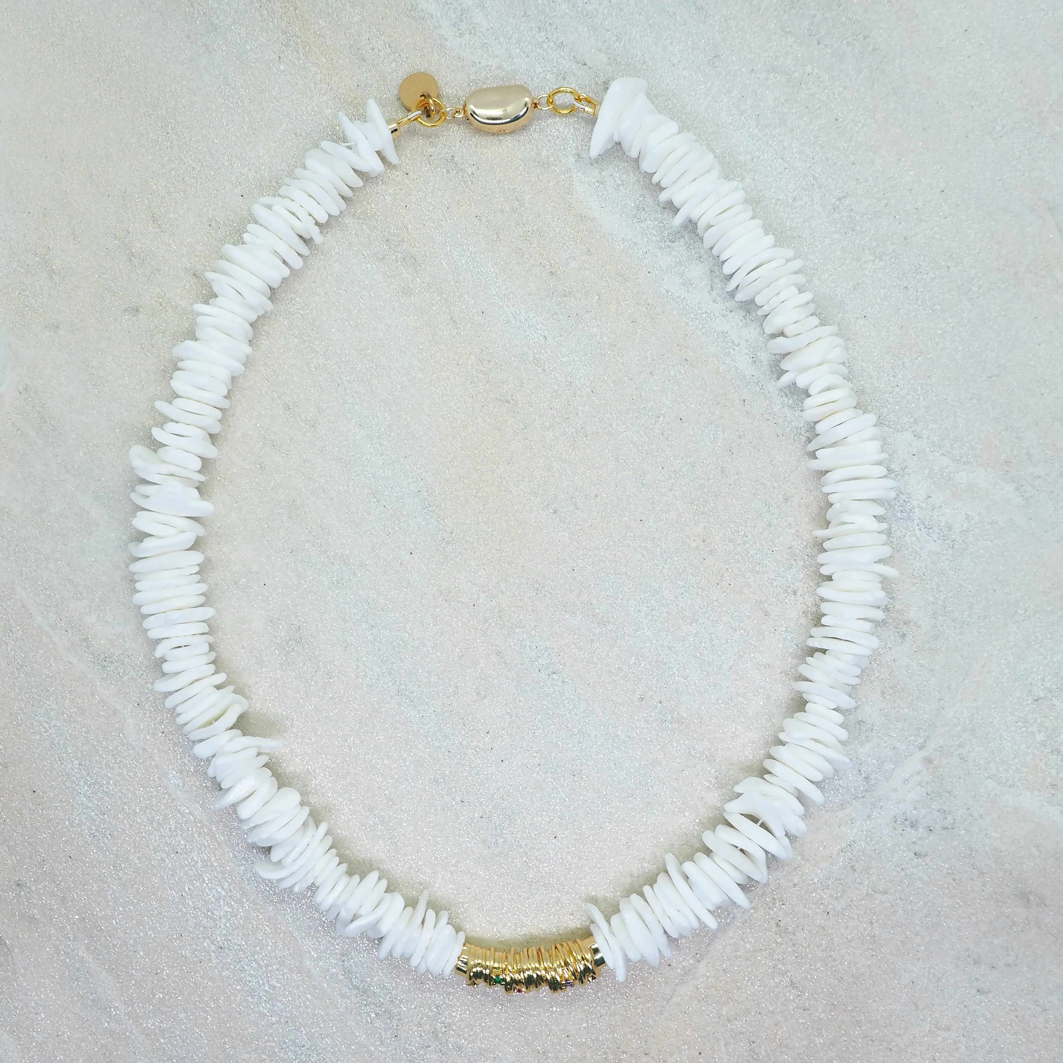 SHELLY NECKLACE