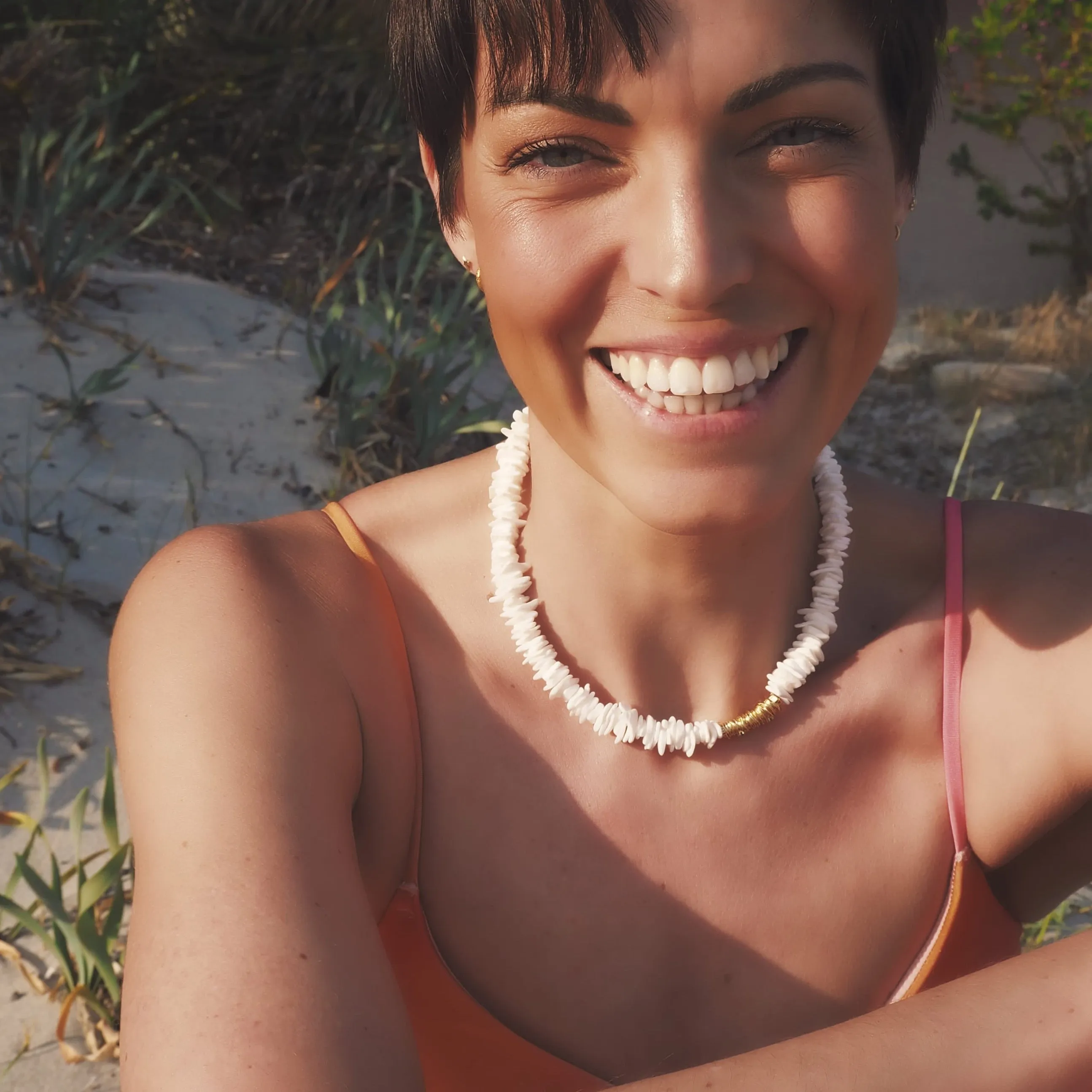 SHELLY NECKLACE