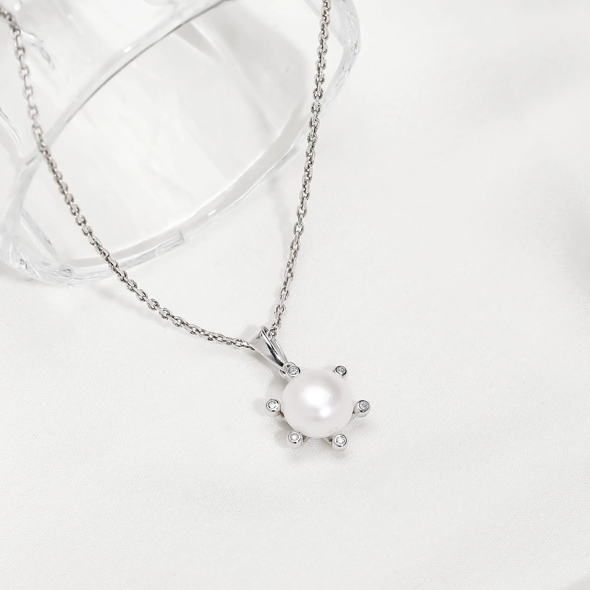 Women’s  Sterling Silver Pearl Pendant Necklace for Girl and Women Silver
